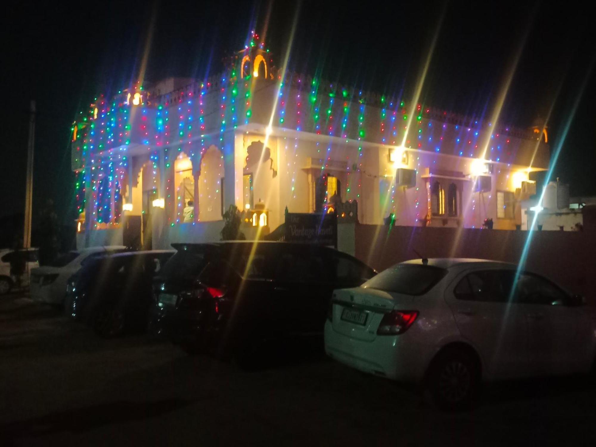 The Vantage Haveli ซาวาย มาโดปูร์ ภายนอก รูปภาพ